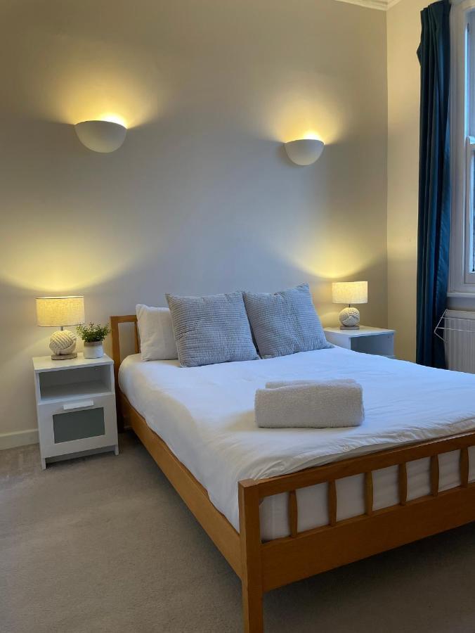 Spacious 2 Bedroom Apartment With Garden Cambridge  Ngoại thất bức ảnh